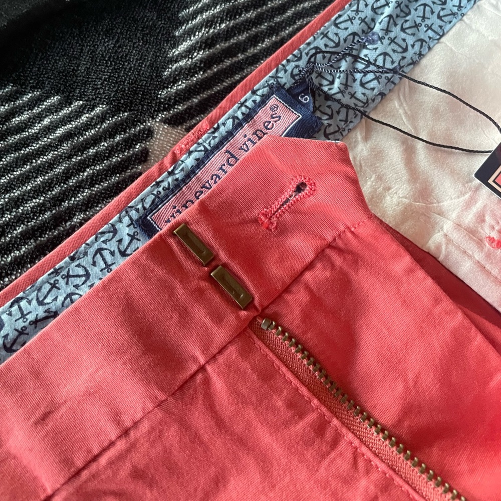 - Size 6 women vineyard vines pants capris pink